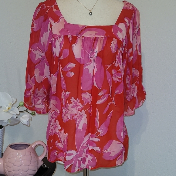Karen Kane Red and Pink Relaxed Pleated Blouse - Picture 1 of 4